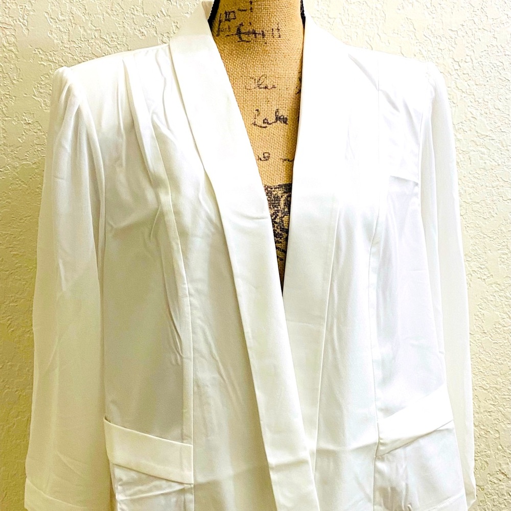 Avenue Blazer White 22/24